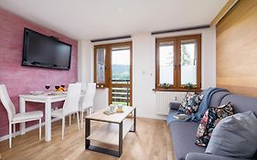Osiedle Kasprusie Apartament z 2 Balkonami Zakopane Centrum by Noclegi Renters